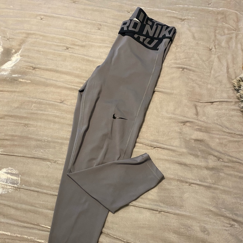 Nike Pro leggings